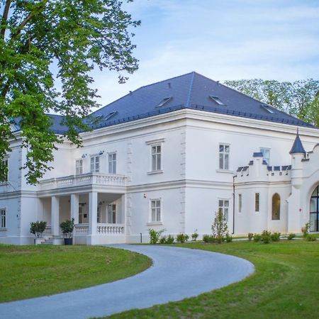 Bed and Breakfast Dvorac Jankovic Suhopolje Экстерьер фото